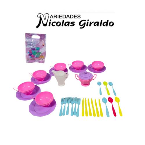 (J062)Vajilla infantil mia rococo x33 piezas  