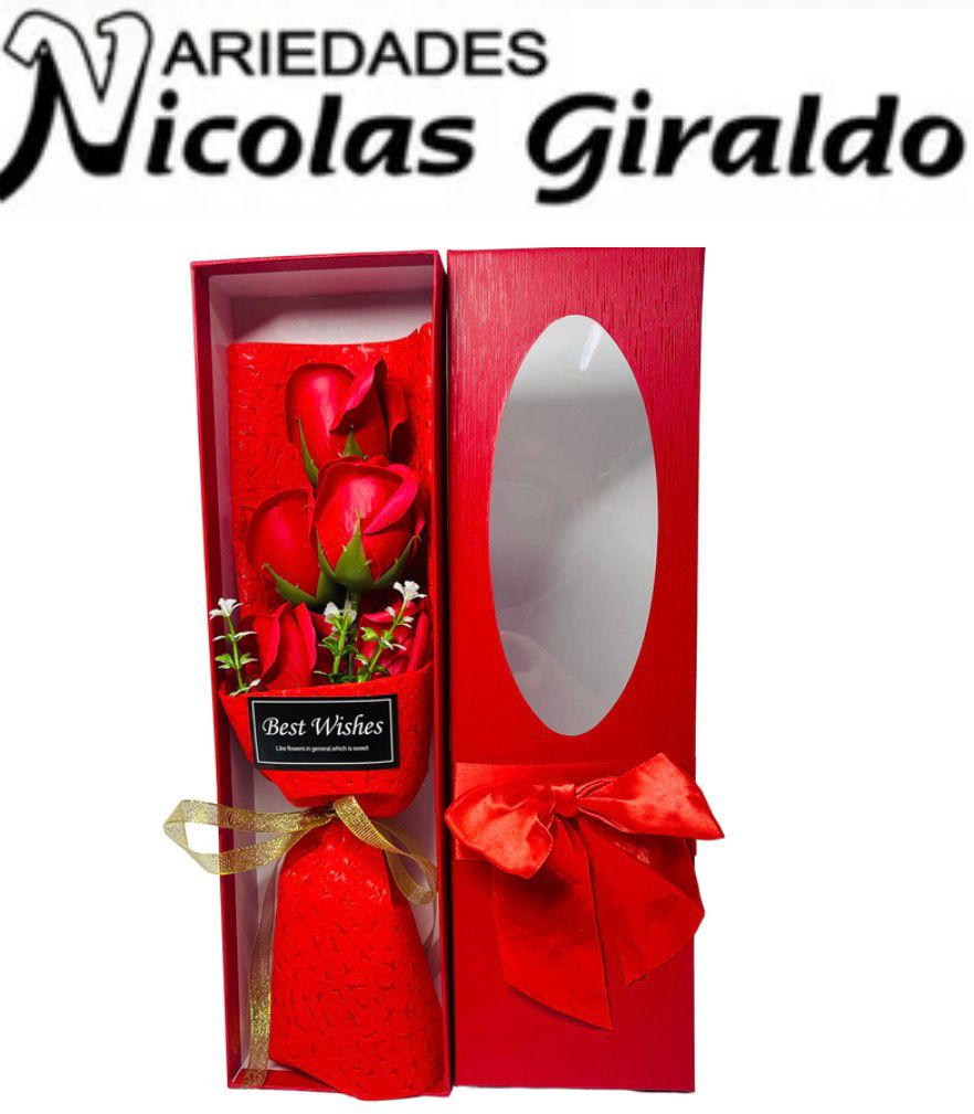 Detalle caja grande fino con rosas   